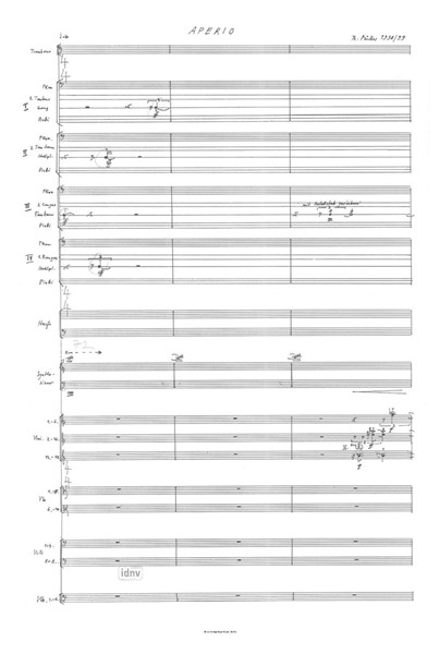 Aperio für Posaune solo, 4 Schlagzeuger, Harfe, Klavier, Synthesizer, Streichorchester und Zuspiel (1998/99) Aperio für Posaune solo, 4 Schlagzeuger, Harfe, Klavier, Synthesizer, Streichorchester und Zuspiel (1998/99)